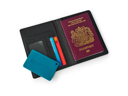 Boompods Passport holder + Boomcard rechargeable