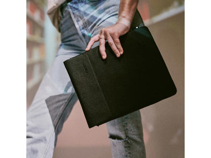 Incase Crosstown Sleeve for 11-inch Tablet  Black